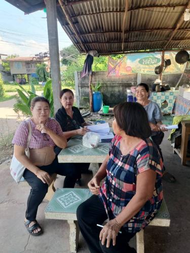 พช.โคกศรีสุพรรณ จ.สกลนคร :  : การดำเนินการติดตามเงินทุนหมุนเวียน พัฒนาบทบาทสตรี อำเภอโคกศรีสุพรรณ